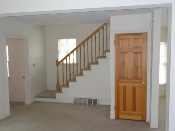 Jackson, MI 49203,272 DOUGLAS ST