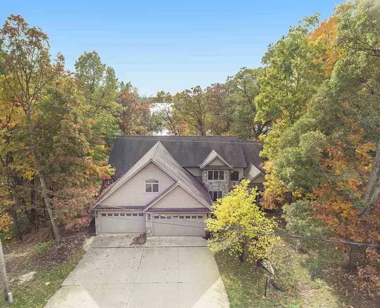 120 HOLLYBROOK CT, Jerome, MI 49249