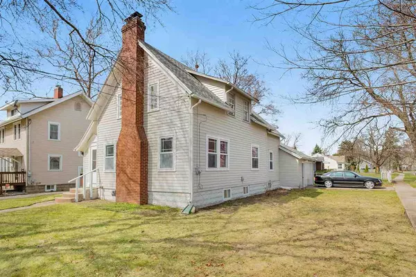 742 CHRISTY, Jackson, MI 49203