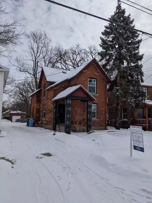 219 S EIGHTH ST, Lansing, MI 48912