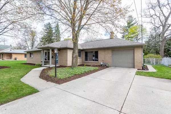 Jackson, MI 49203,1115 S GRINNELL