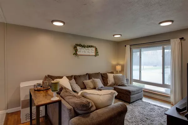 Jackson, MI 49201,2056 W PARNALL