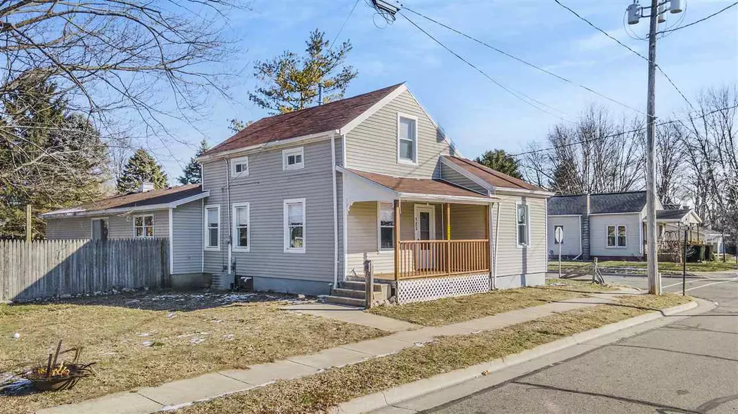 123 RAILROAD ST, Blissfield, MI 49228