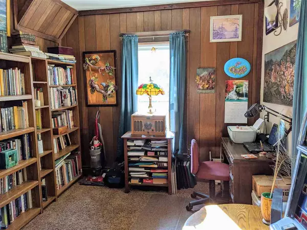 Jonesville, MI 49250,223 W CHICAGO