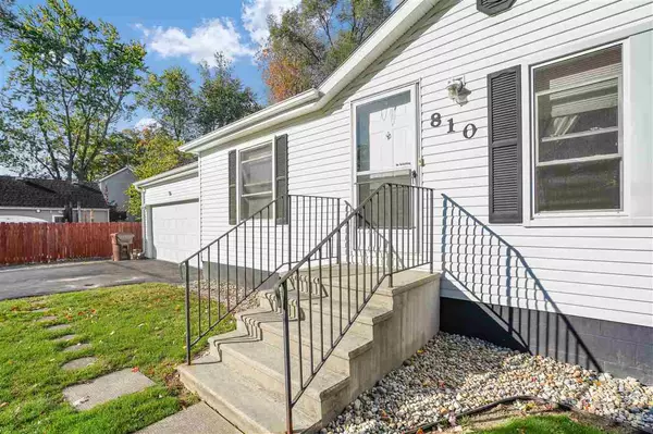Jackson, MI 49203,810 VERA CRUZ