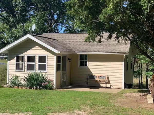 10084 HANKERD, Pleasant Lake, MI 49272