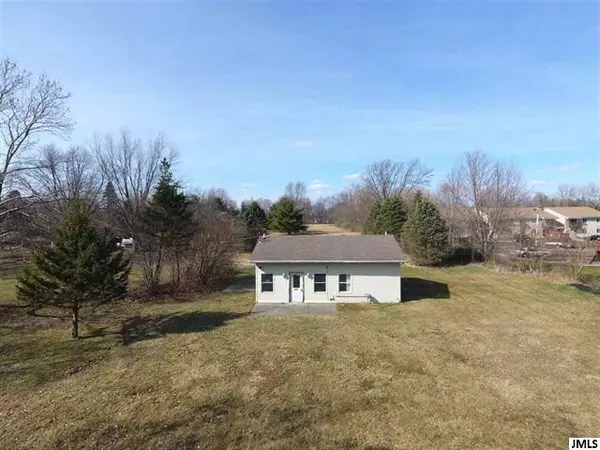 442 E RIVER ST, Deerfield, MI 49238