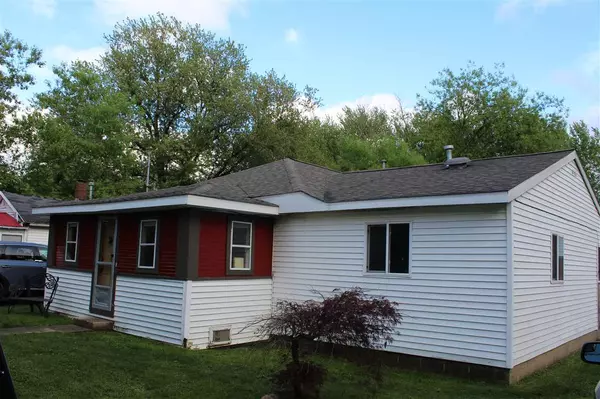 517 W VANDERCOOK DR, Jackson, MI 49203