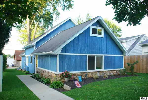 Pleasant Lake, MI 49272,799 CREST