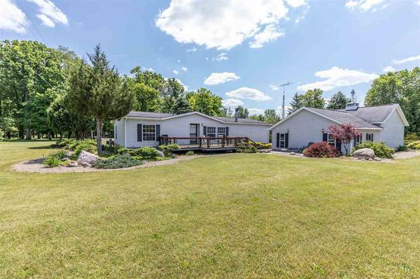 4875 BOND RD, Onondaga, MI