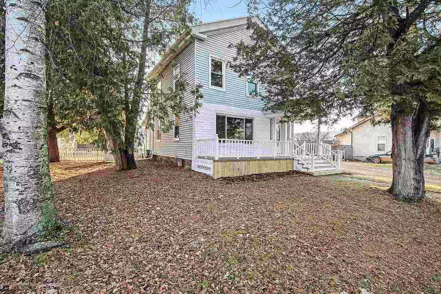 207 DEXTER RD, Eaton Rapids, MI 48827