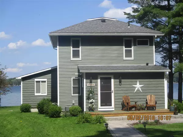 8226 CLARKS COVE, Manitou Beach, MI 49253