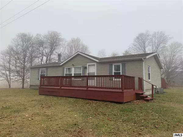 10095 Mock Rd, Springport, MI 49284