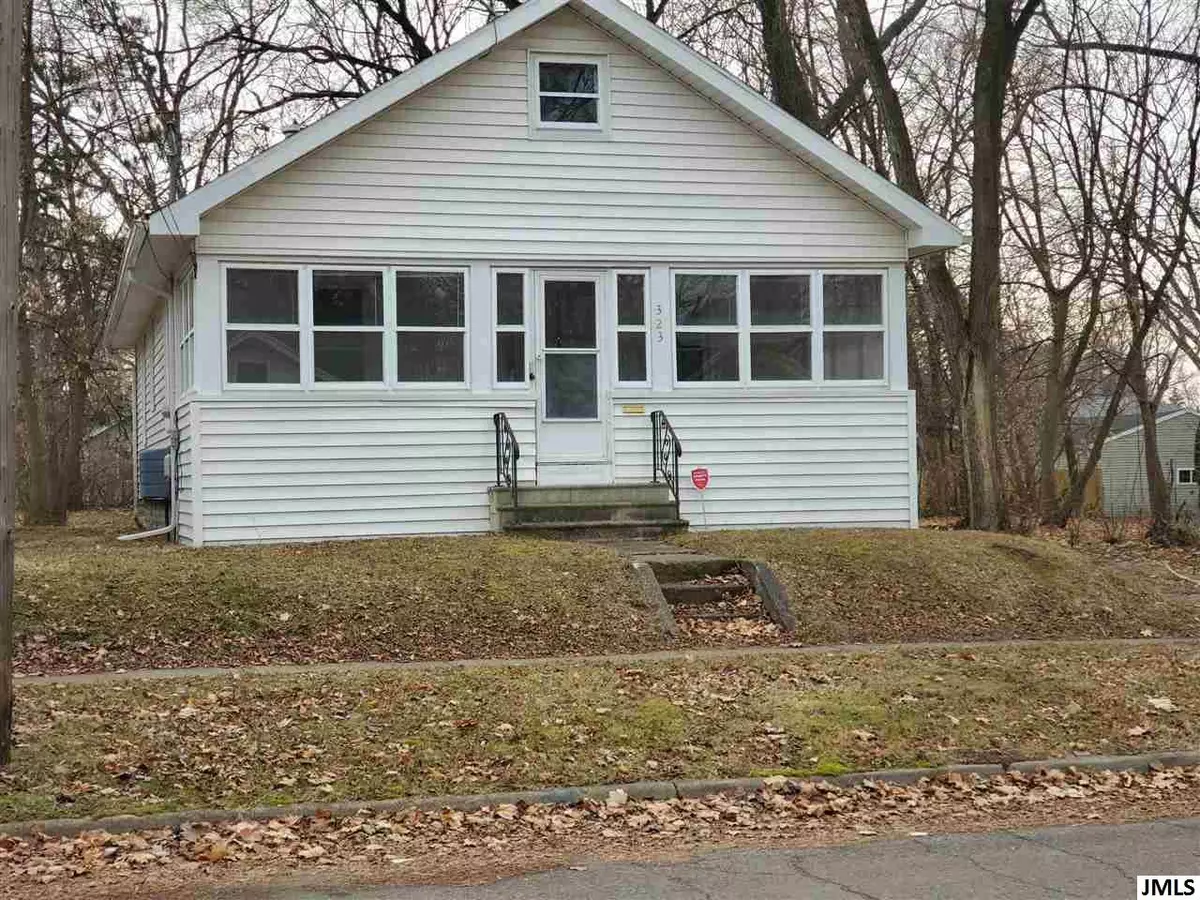 Jackson, MI 49203,323 E ADDISON