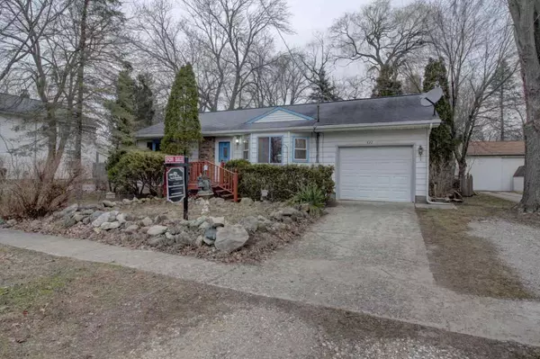 422 E RACE RD, Leslie, MI 49251