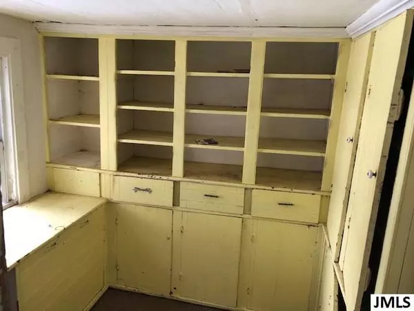 Manitou Beach, MI 49253,13657 US 223