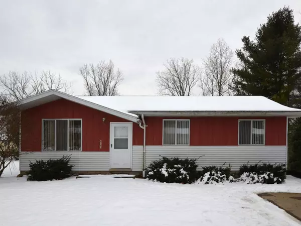 4740 JOAN, Pinckney, MI 48169