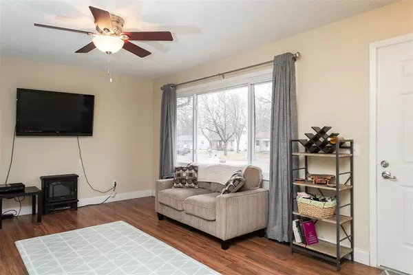 Lansing, MI 48911,7008 RICHARDS RD