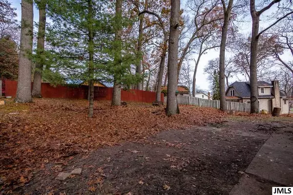Jackson, MI 49203,356 OAKWOOD AVE