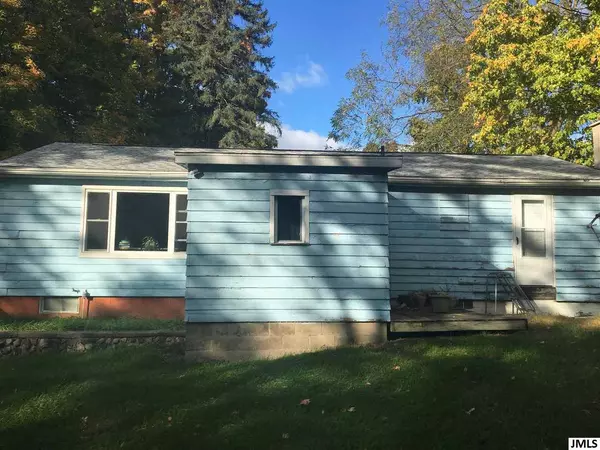 Dansville, MI 48819,560 DEXTER TR