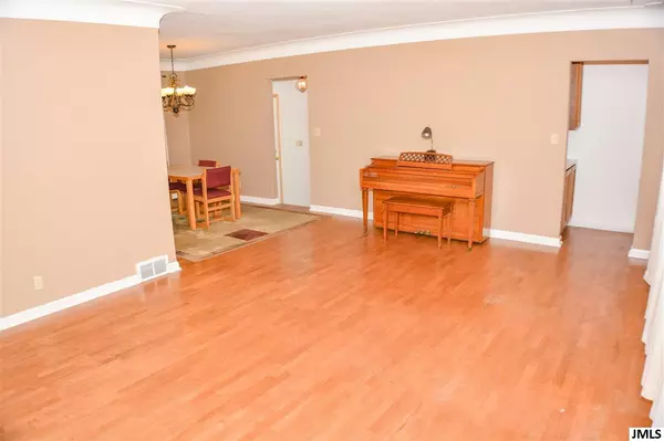 Jackson, MI 49201,4931 MARTHA DR