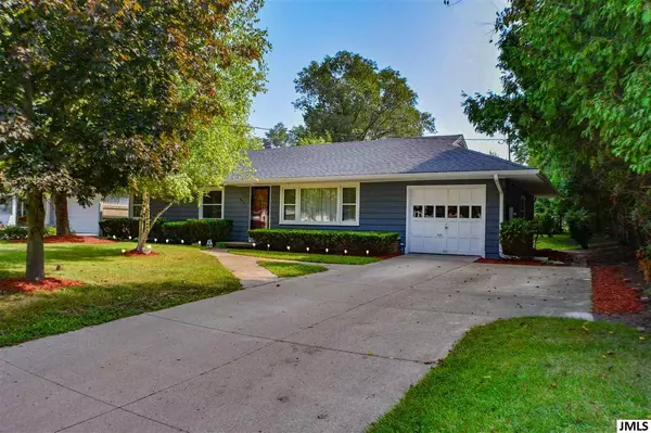 4931 MARTHA DR, Jackson, MI 49201