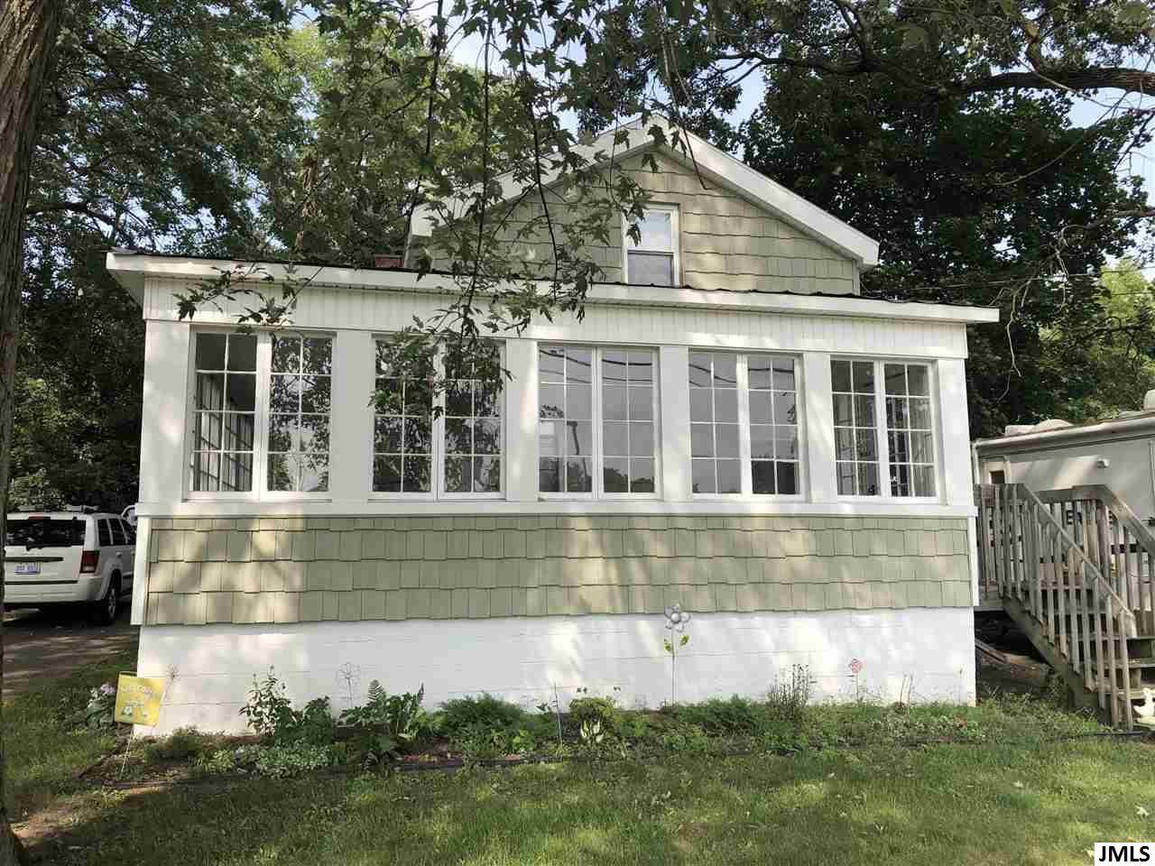 136 JULIAN ST, Brooklyn, MI 49230