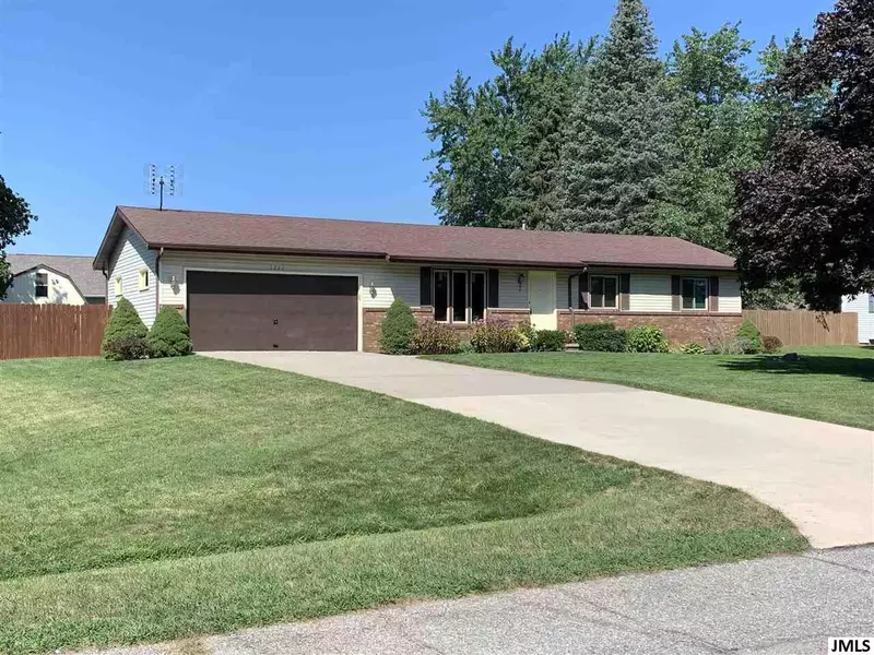 3226 MARDAN DR, Adrian, MI 49221