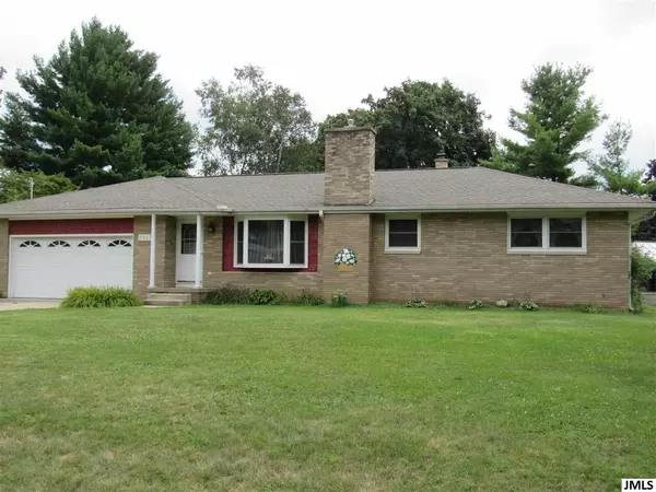 2817 LELAND, Jackson, MI 49203