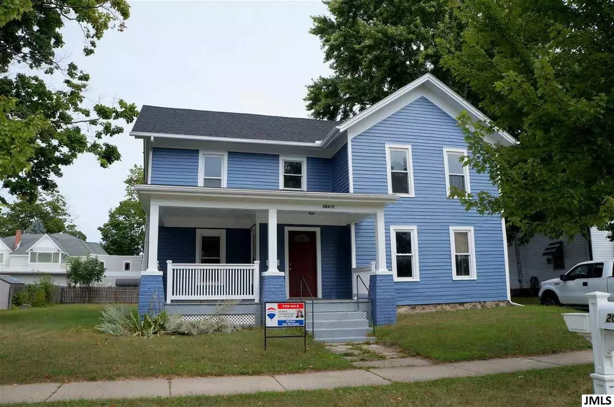 Leslie, MI 49251,206 E BELLEVUE