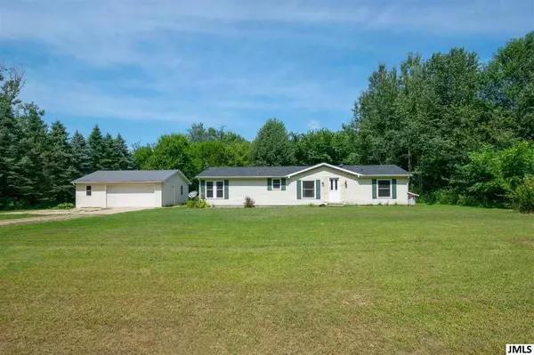 5778 BUCKMAN RD, Hanover, MI 49241