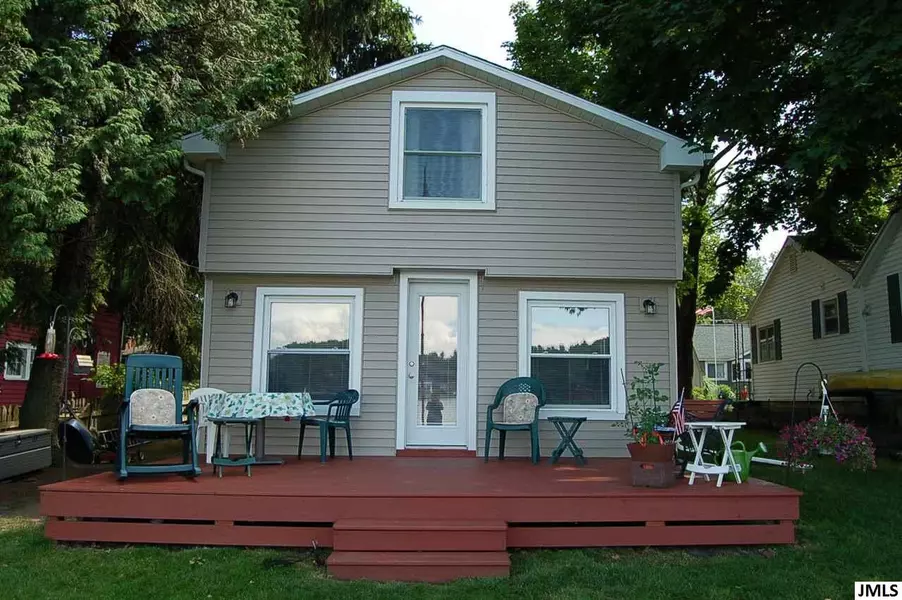 620 SWAINS LAKE DR, Concord, MI 49237