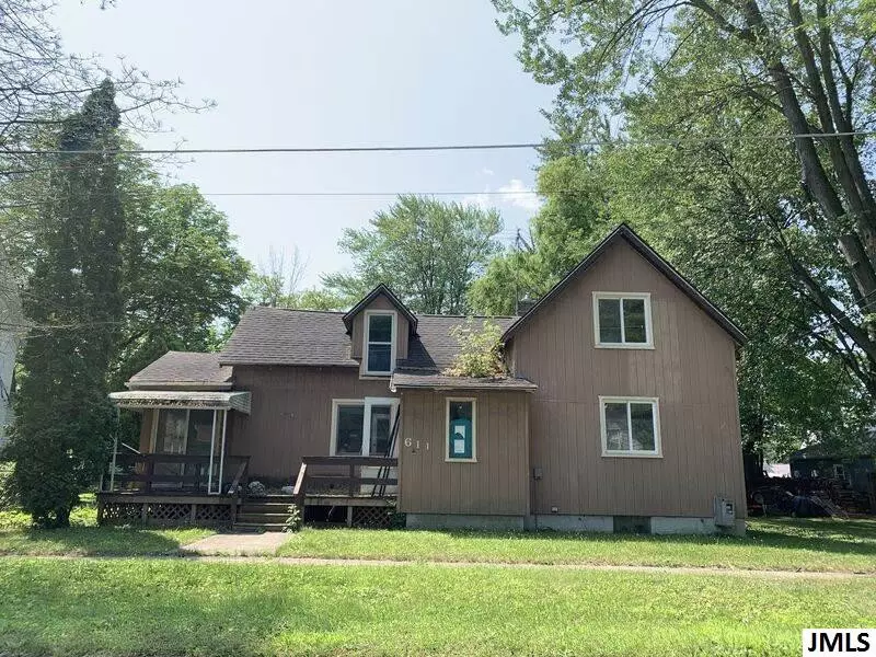 611 W 2ND ST, Pinconning, MI 48650