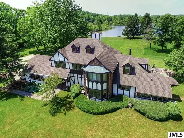 10496 ROUND LAKE HWY, Addison, MI 49220