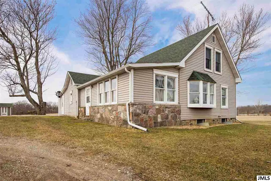 9000 S WALDRON RD, Jerome, MI 49249