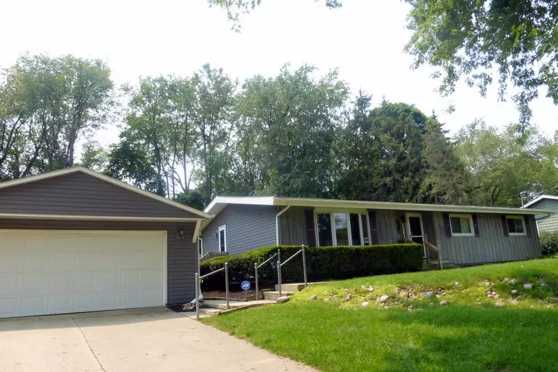 2416 Blanchard Drive, Niles, MI 49120