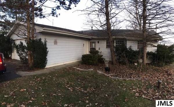 516 SKYLINE DR, Horton, MI 49246