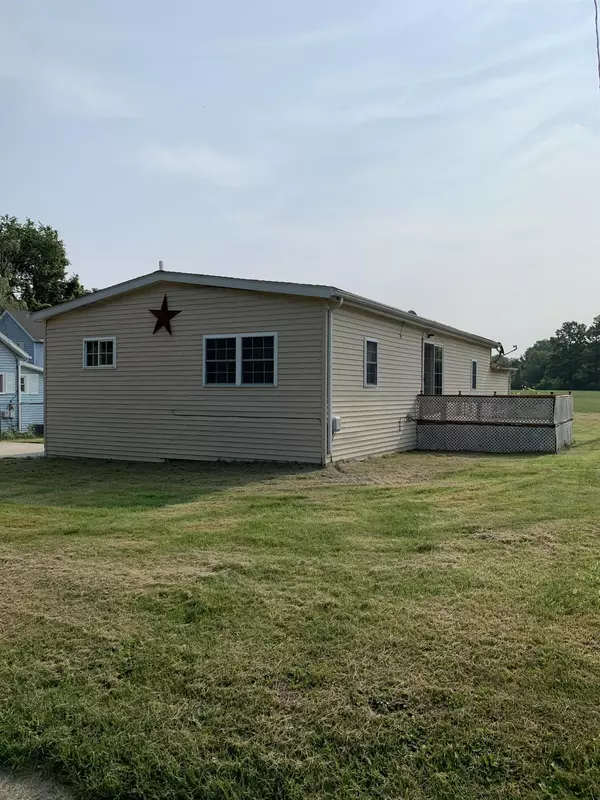 208 Second Street, Cassopolis, MI 49031