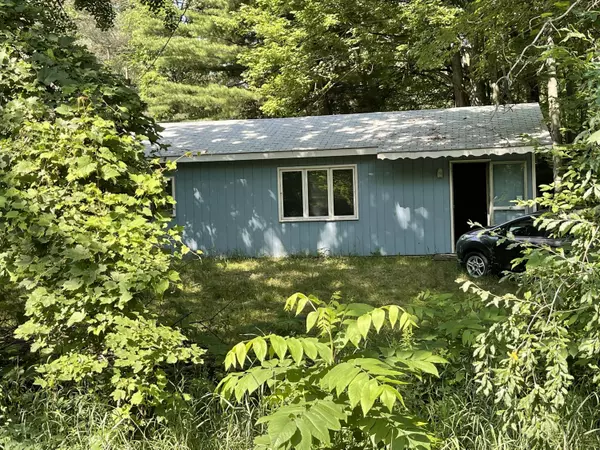 Harrison, MI 48625,841 N Dodge Lake Avenue