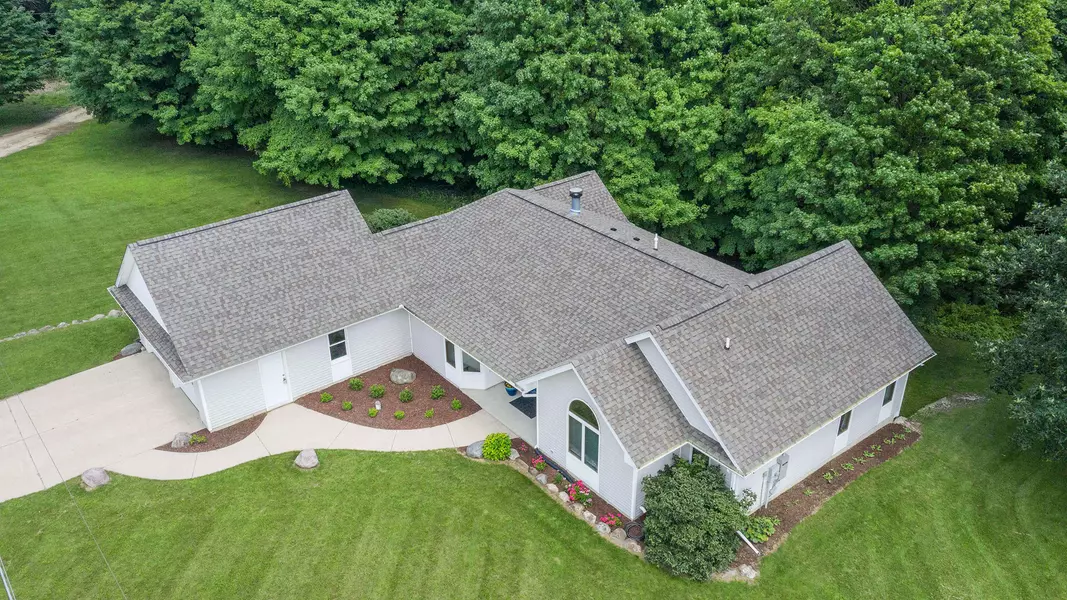 8342 N 46th Street, Augusta, MI 49012