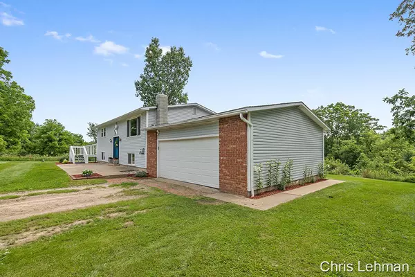 Dowling, MI 49050,9875 S Bird Road