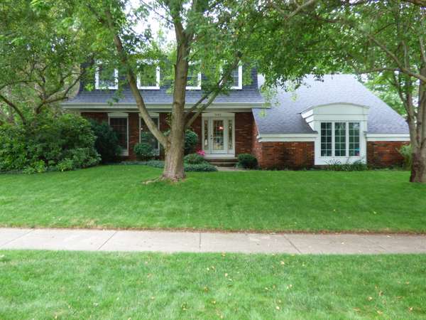 5482 Londonderry SE Drive, Kentwood, MI 49508