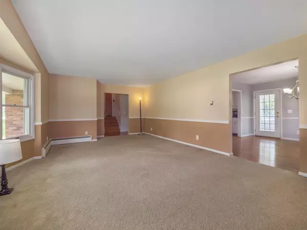 Jackson, MI 48203,2000 CASCADE DR