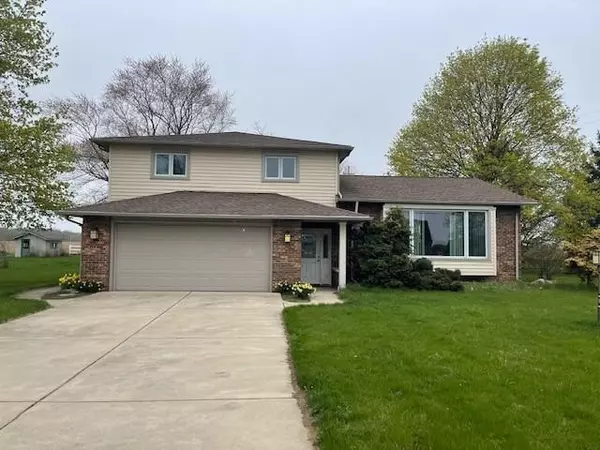 1586 WOLF LAKE RD, Grass Lake, MI 49240