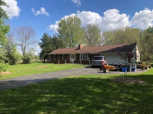 4365 FARWELL LAKE RD, Horton, MI 49246