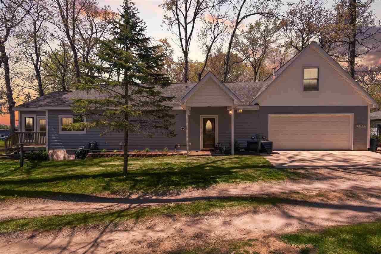 4830 JOSLIN LAKE DR, Gregory, MI 48137