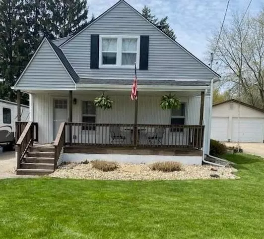 806 LONGFELLOW AVE, Jackson, MI 49202