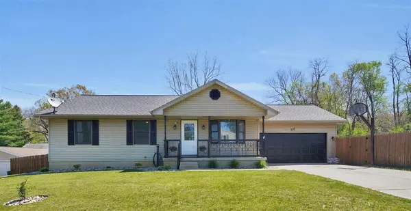 211 COMSTOCK, Jackson, MI 49203