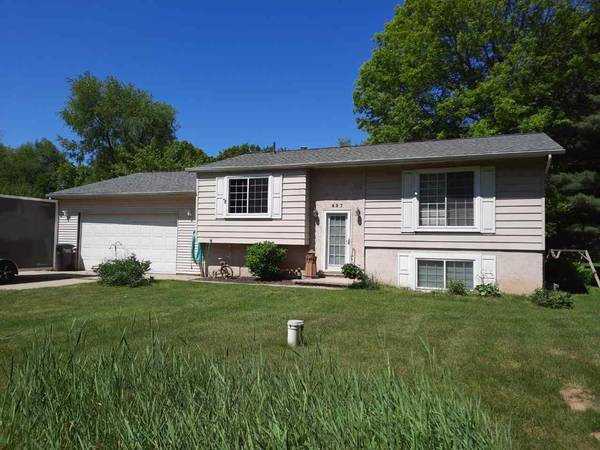 437 SKYLINE DR,  Horton,  MI 49246