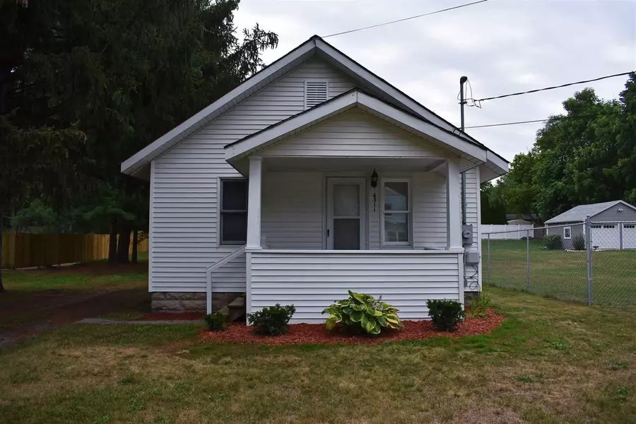 6311 SOMMERSET RD, Lansing, MI 48911
